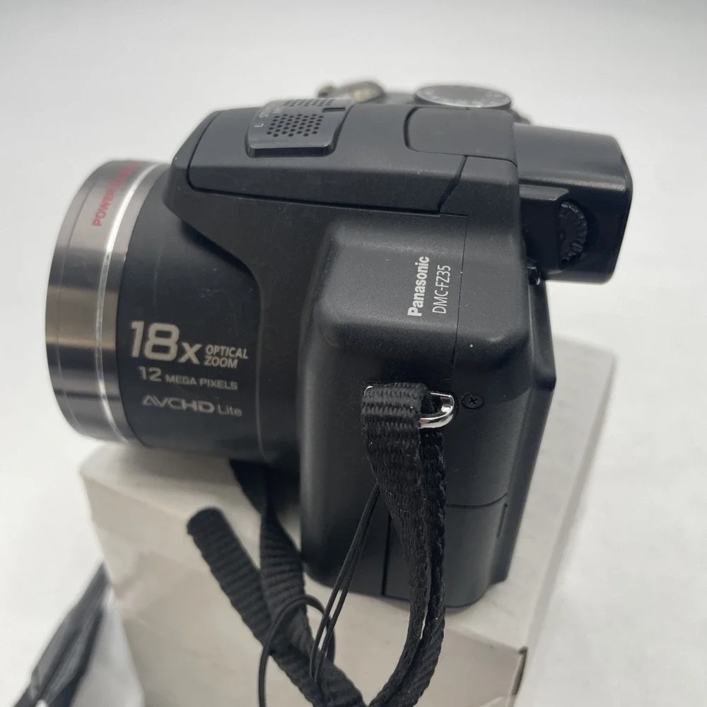 Panasonic Lumix DMC-FZ35 12.1MP 18x Digital Camera+Battery+Charger+ SD Card+Case